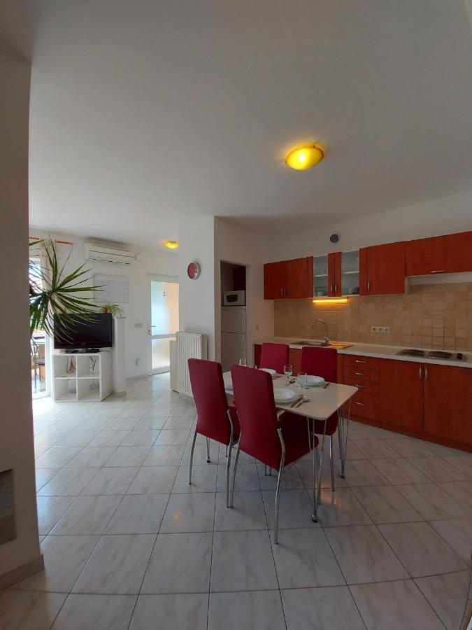 Sea & Honey Apartment Кърк Екстериор снимка