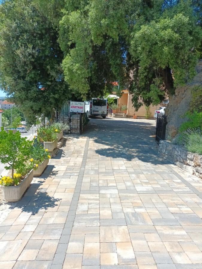 Sea & Honey Apartment Кърк Екстериор снимка