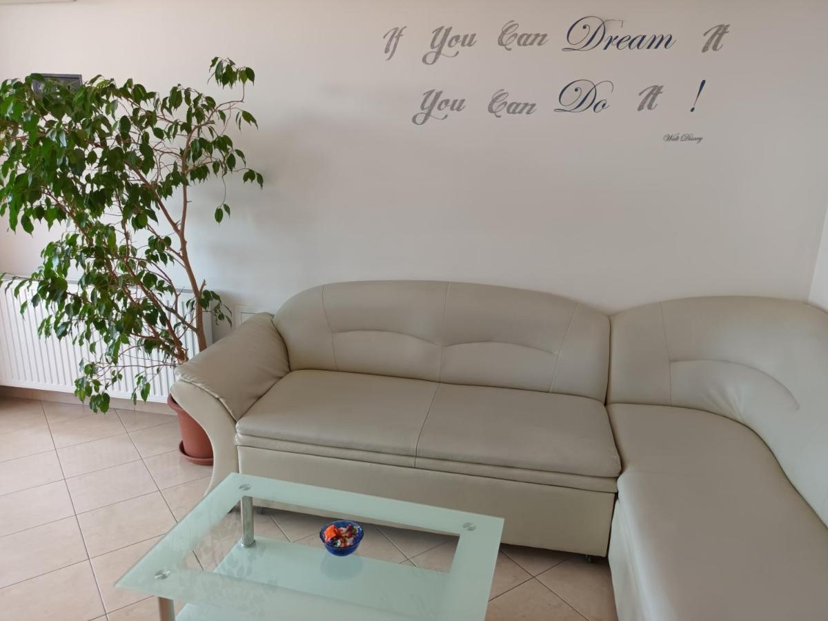 Sea & Honey Apartment Кърк Екстериор снимка